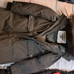 Black medium Toboggon mens-womens winter parkaMENS TOBOGGAN WINTER JACKET (BLACK